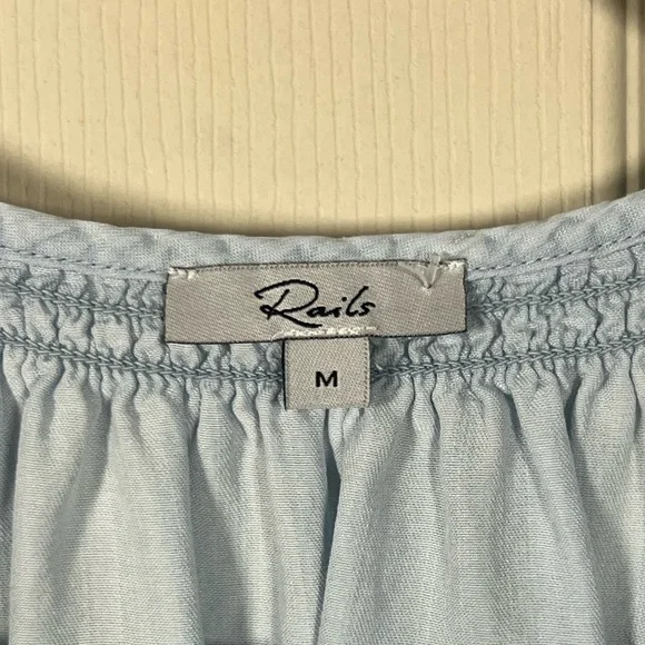 Rails Mariah Light Vintage Blue Lyocell Blouse Smocked Boho Top M - Picture 3 of 8